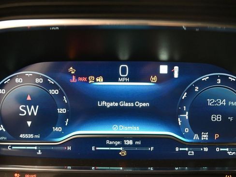 Used 2023 Chevrolet Tahoe Z71 image 10