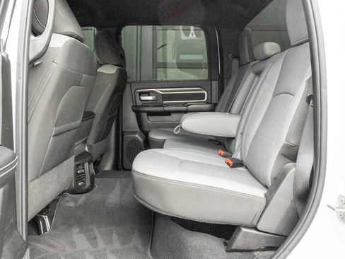 Used 2024 RAM 2500 Big Horn AWD/4WD image 17