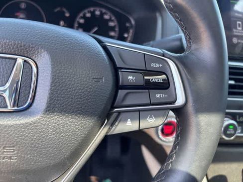 Used 2022 Honda Accord EX-L image 12
