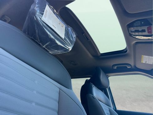 New 2026 Kia EV9 Land AWD/4WD image 18