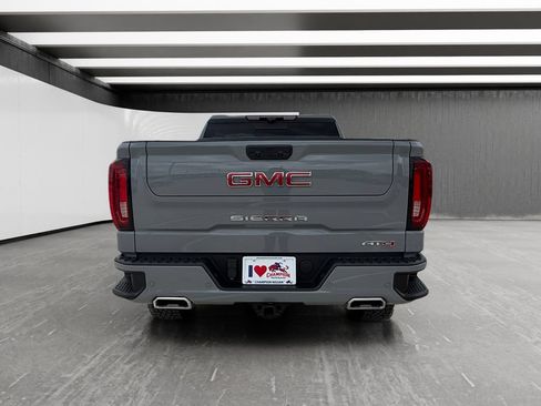 Used 2024 GMC Sierra 1500 AT4 w/ Technology Package AWD/4WD image 4