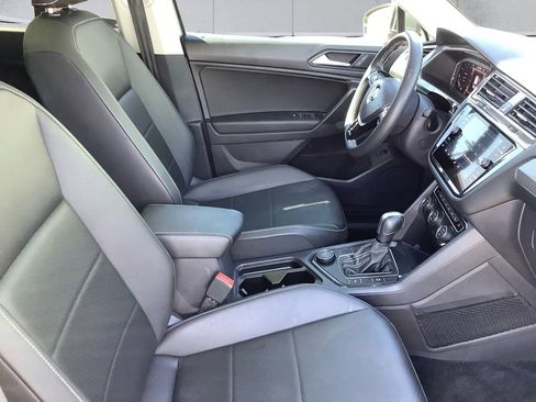 Used 2021 Volkswagen Tiguan SEL image 13