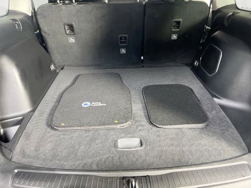 Used 2023 Jeep Grand Cherokee Limited w/ Black Appearance Package image 26