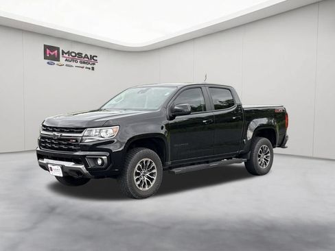Used 2021 Chevrolet Colorado Z71 w/ Safety Package AWD/4WD image 4