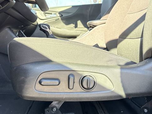 Used 2024 Chevrolet Malibu LT image 22