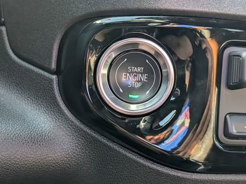 Used 2025 Chevrolet Silverado 1500 High Country w/ Midnight Edition AWD/4WD image 23