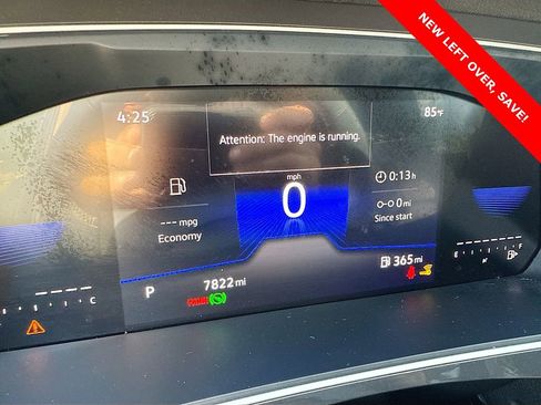 Used 2024 Volkswagen Tiguan SE image 12