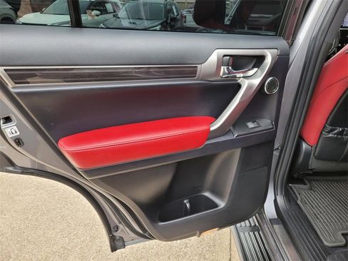 Used 2022 Lexus GX 460 Premium image 17
