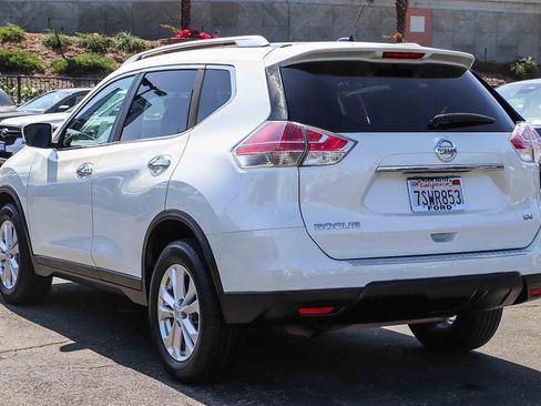 Used 2016 Nissan Rogue SV FWD image 9