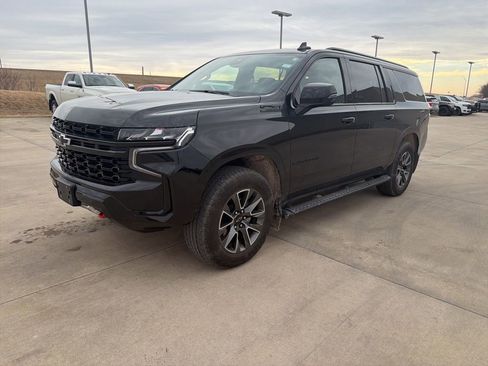 Used 2024 Chevrolet Suburban Z71 w/ Off-Road Capability Package image 7