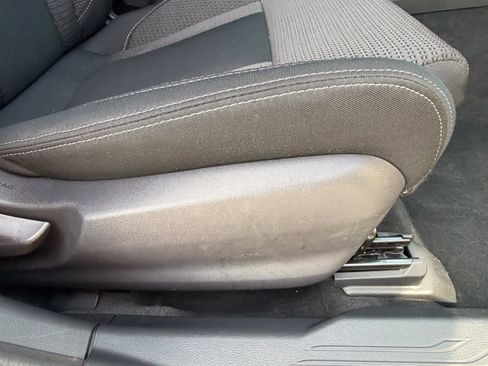 Used 2023 Subaru Outback Premium image 14