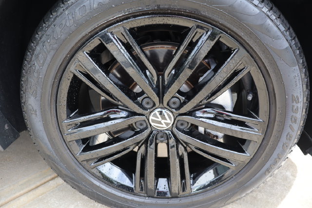 Used 2022 Volkswagen Tiguan SE R-Line FWD image 49