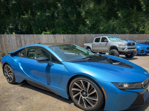 Used 2016 BMW i8 AWD/4WD image 3