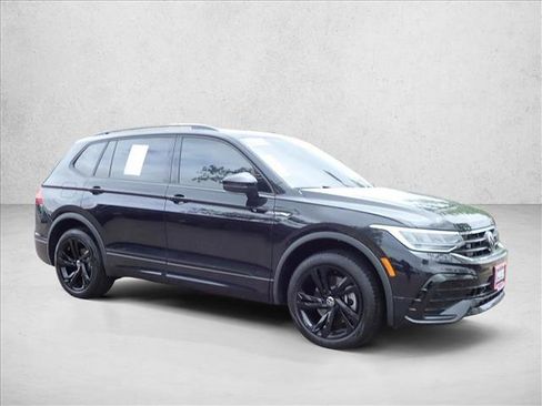 Used 2024 Volkswagen Tiguan SE R-Line AWD/4WD image 6