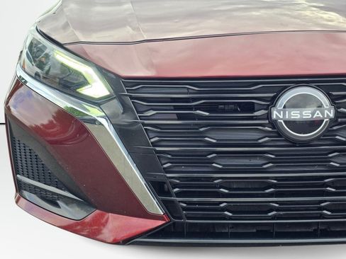 Used 2025 Nissan Altima 2.5 SV FWD image 30
