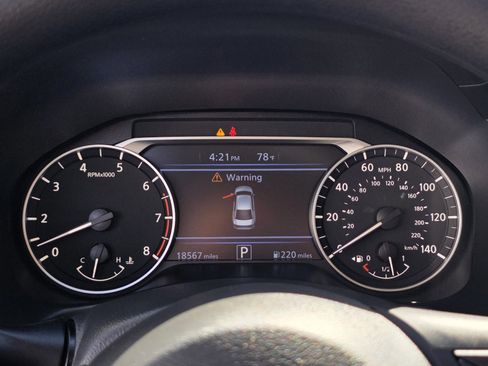 Used 2025 Nissan Altima 2.5 SV AWD/4WD image 13
