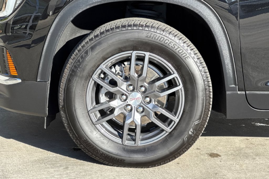 Used 2025 GMC Acadia Elevation FWD image 34
