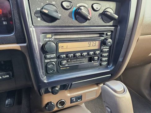 Used 2004 Toyota Tacoma PreRunner image 20