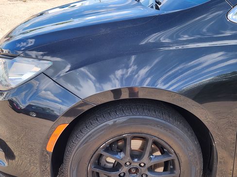 Used 2021 Chrysler Voyager Lxi image 6