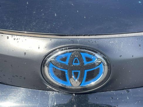 Used 2024 Toyota Sienna XLE image 5