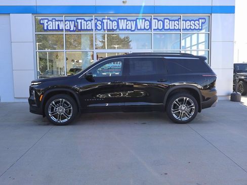 New 2026 Chevrolet Traverse LT w/ Driver Confidence Package FWD image 7
