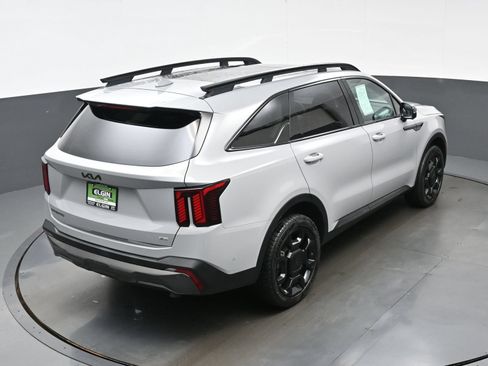 Used 2025 Kia Sorento SX AWD/4WD image 44