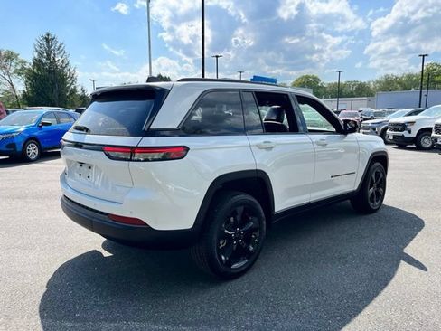 Certified 2026 Jeep Grand Cherokee Limited w/ Limited Altitude Package AWD/4WD image 6