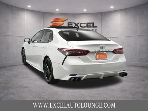 Used 2023 Toyota Camry XSE image 4