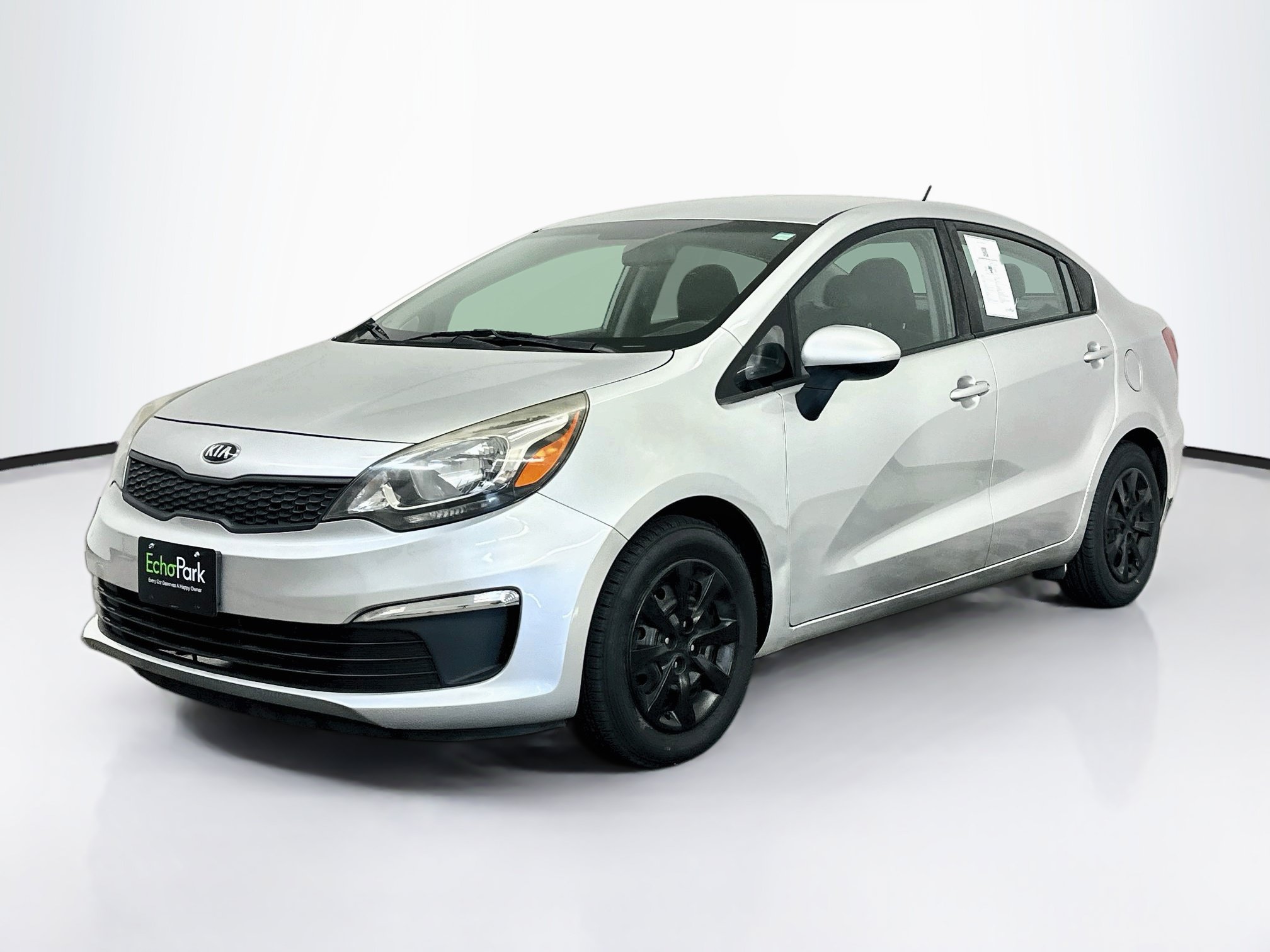 Used 2017 Kia Rio LX w/ Power Package FWD image 3