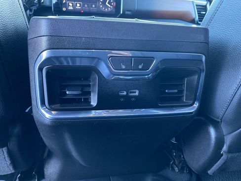 Used 2024 GMC Sierra 3500 Denali w/ Denali Reserve Package image 26