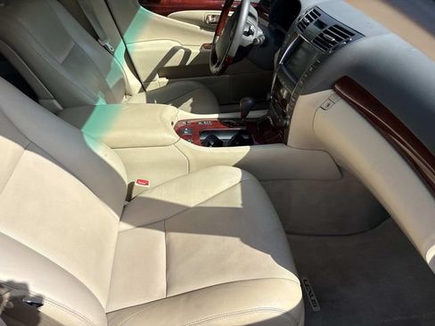 Used 2008 Lexus LS 460 RWD image 21