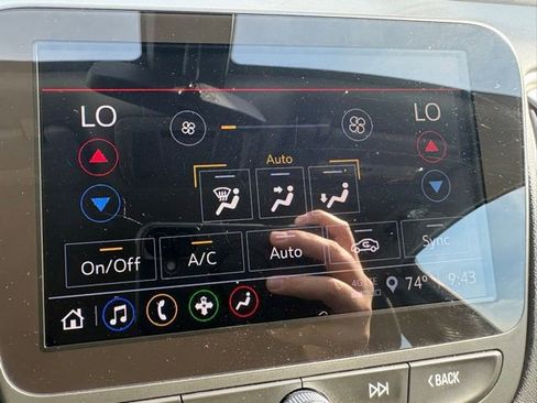 Used 2022 Chevrolet Malibu LT FWD image 6