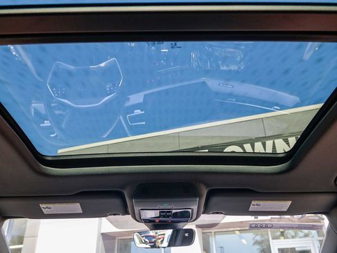 Used 2024 Audi Q4 e-tron Prestige w/ Black Optic Package AWD/4WD image 18