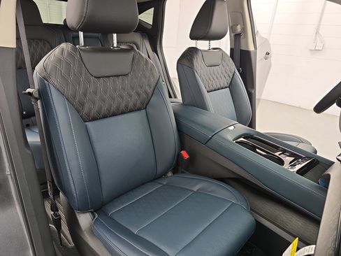 New 2026 Nissan Murano Platinum image 10