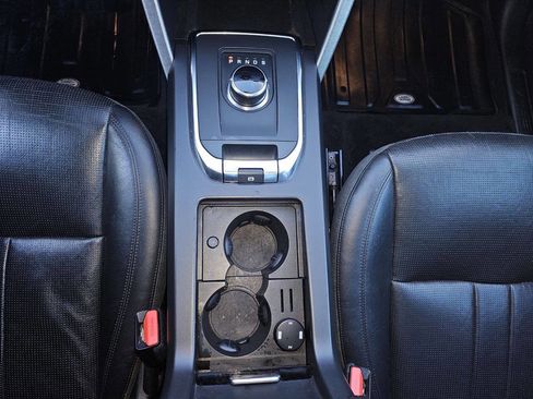 Used 2019 Land Rover Discovery Sport HSE image 31