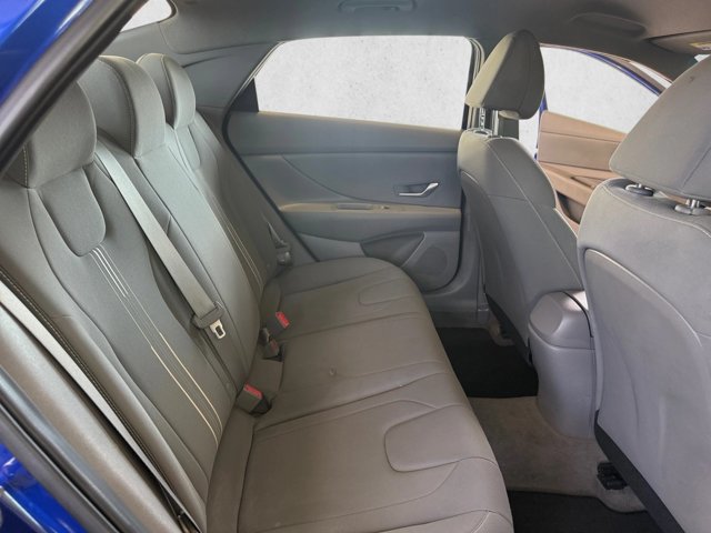 Used 2023 Hyundai Elantra SEL w/ Cargo Package FWD image 16