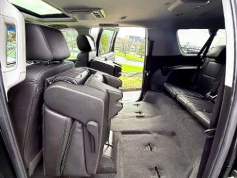 Used 2019 GMC Yukon XL Denali w/ Open Road Package image 29