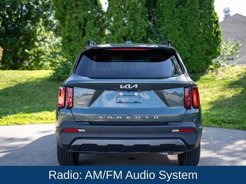 Used 2022 Kia Sorento S w/ Panoramic Sunroof Package AWD/4WD image 6