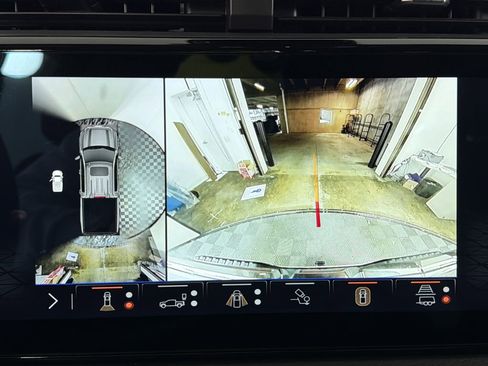 Used 2024 GMC Sierra 1500 Denali w/ Denali Reserve Package image 30