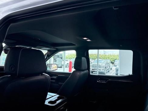 Used 2023 GMC Sierra 1500 Denali AWD/4WD image 4