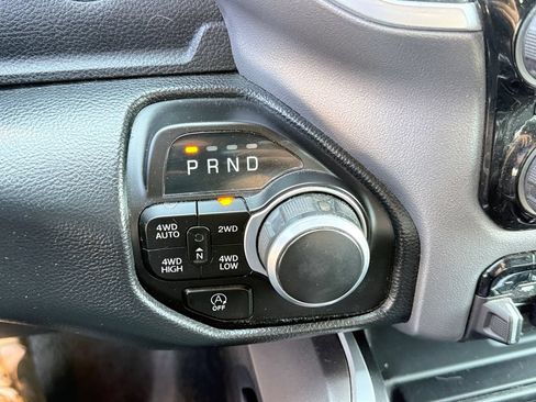 Used 2022 RAM 1500 Big Horn AWD/4WD image 32