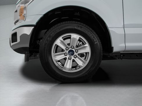 Used 2018 Ford F150 Platinum w/ Equipment Group 701A Luxury AWD/4WD image 47