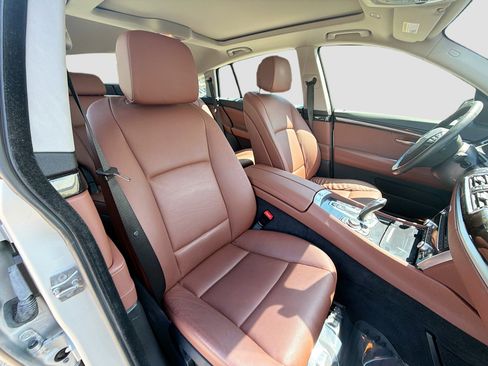 Used 2011 BMW 550i Gran Turismo xDrive 550i xDrive image 14