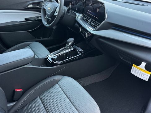 New 2026 Chevrolet Trax LT FWD image 16