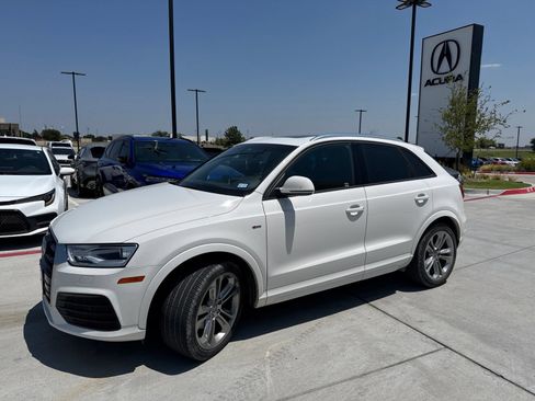 Used 2018 Audi Q3 2.0T Premium FWD image 4