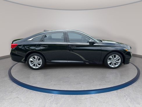 Used 2020 Honda Accord LX image 4