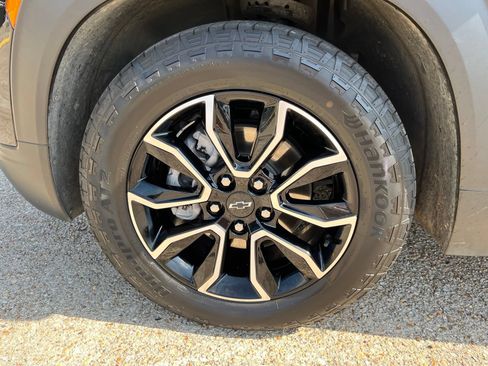 Used 2024 Chevrolet TrailBlazer ACTIV w/ Convenience Package FWD image 7