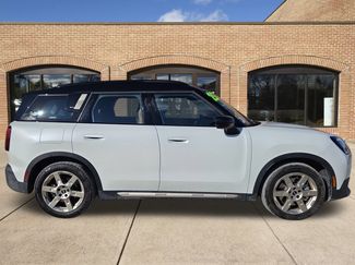 Used 2025 MINI Cooper Countryman S video 2