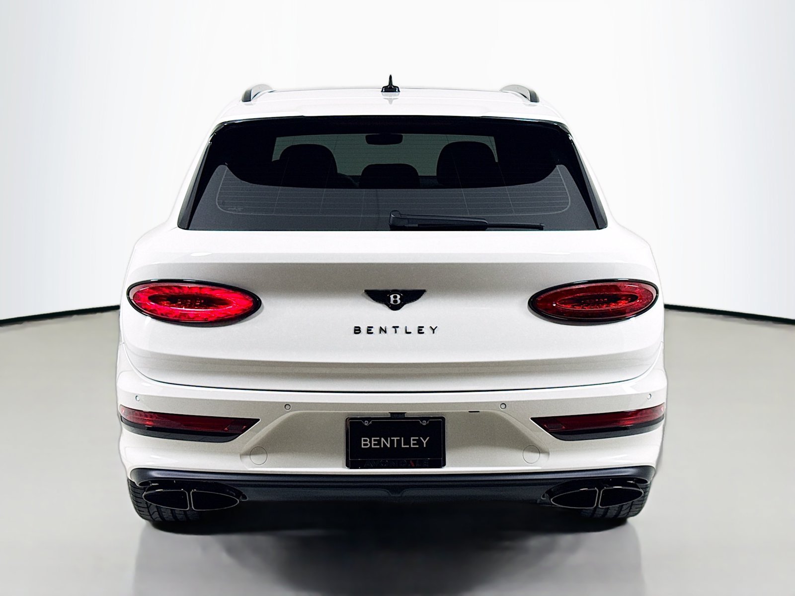 Used 2026 Bentley Bentayga AWD/4WD image 8