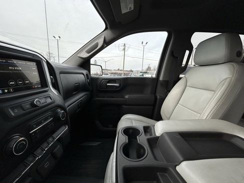 Used 2019 Chevrolet Silverado 1500 Custom Trail Boss w/ Custom Convenience Package image 38